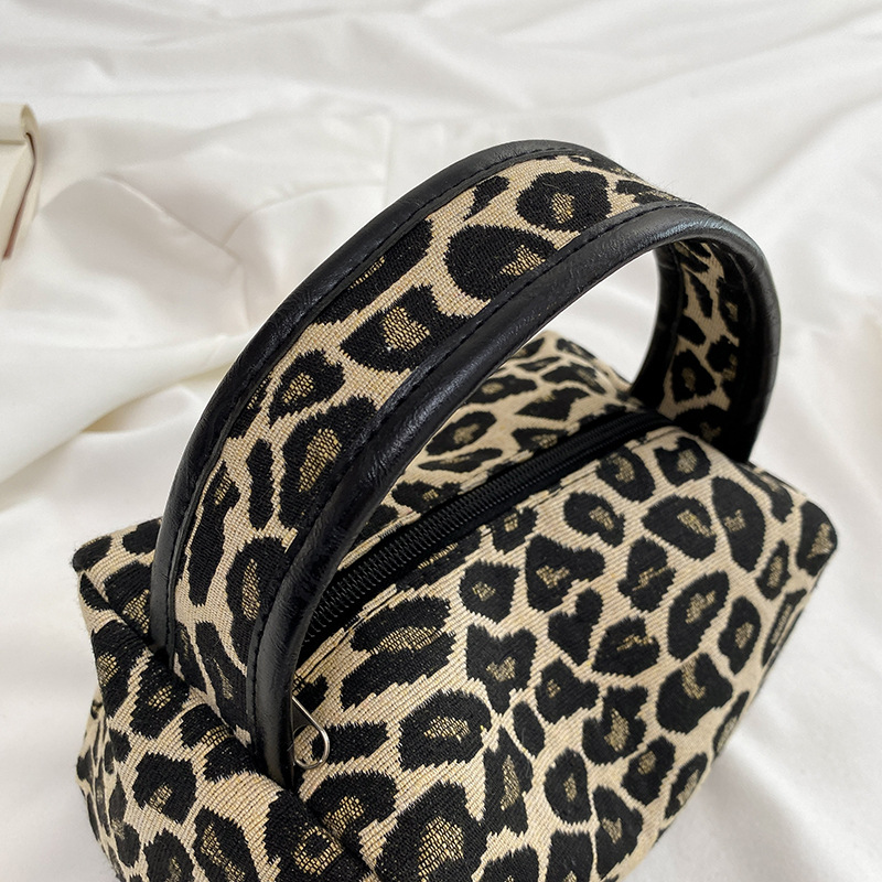 Leopard Makeup Bag Luxury  Lar - đánh giá và giá Luxury Skincare & Spa Reviews